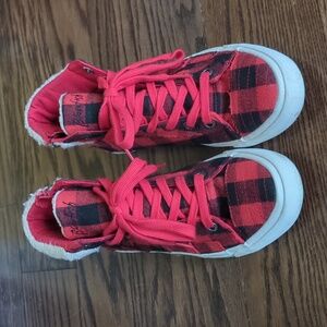 Blowfish Malibu Red Buffalo Plaid Faux Sherpa high top sneakers size 9